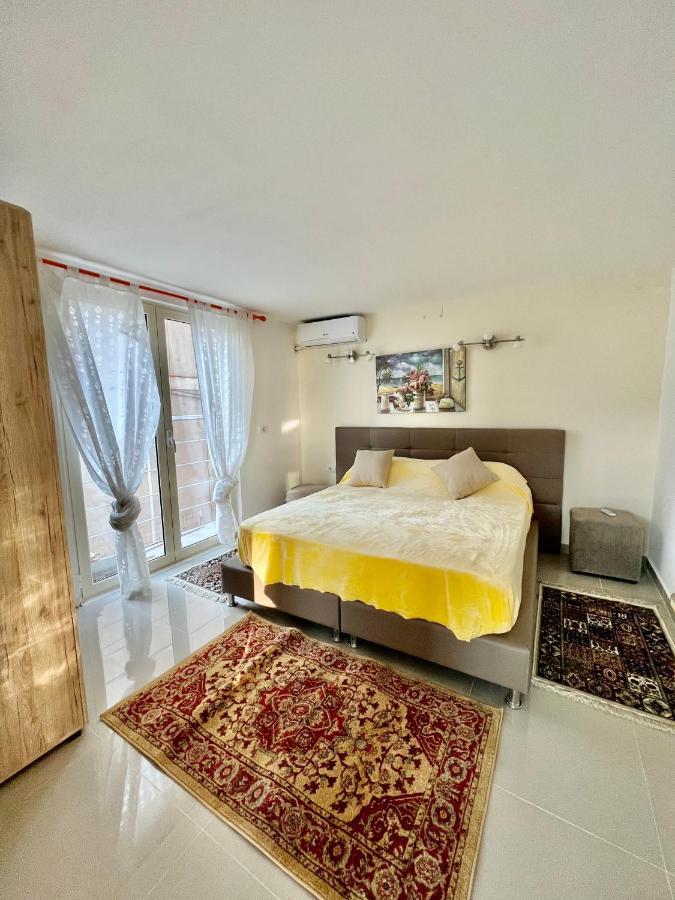 Shkreli Apartments Sarandë 外观 照片