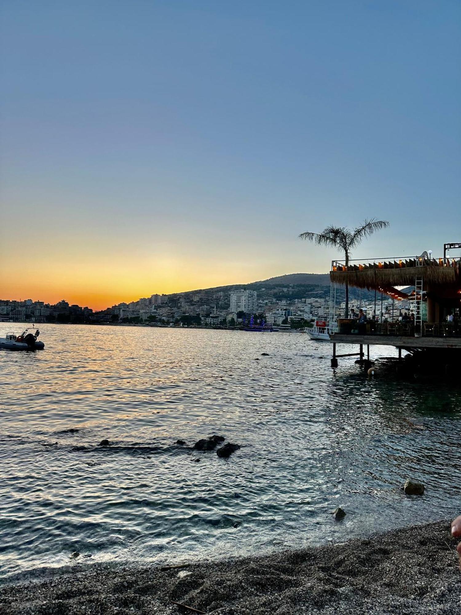 Shkreli Apartments Sarandë 外观 照片
